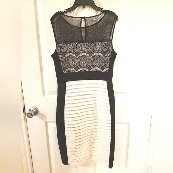 Jax Dress - Picture 3 of 4